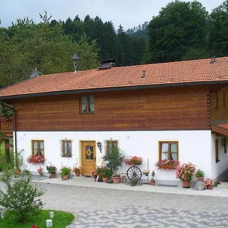 With 2 Bedrooms *